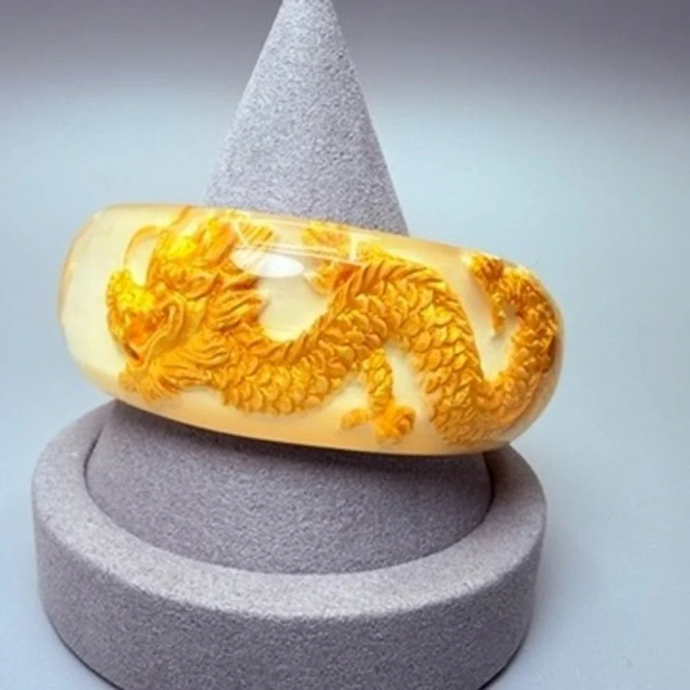 Chunky Vintage Asian Dragon White and Gold Lucite Bangle Bracelet 7.5